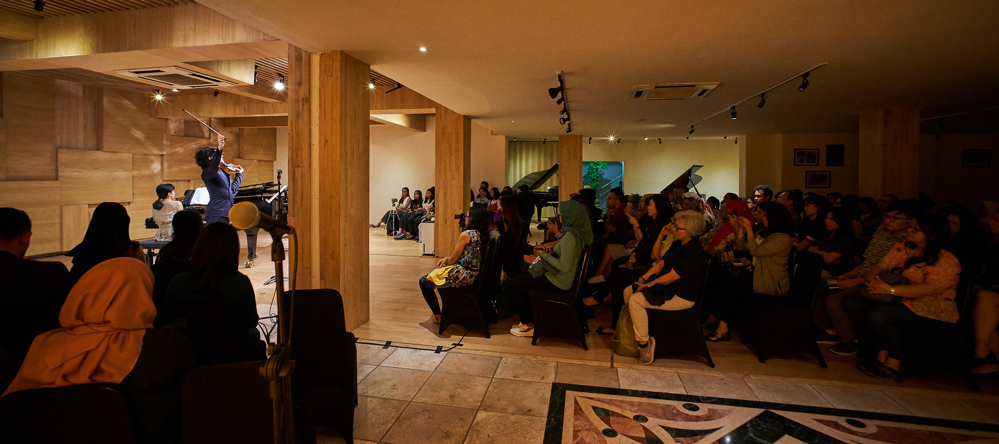 THE CONCERT OF ISKANDAR WIDJAJA & CHRISTINE UTOMO